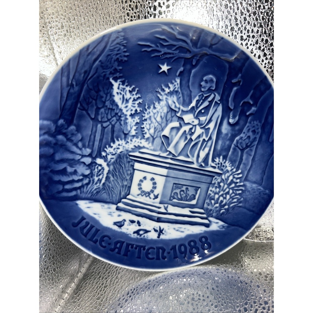 Bing & Grondahl Copenhagen‎ 1988 Jule-After Christmas Collector Plate